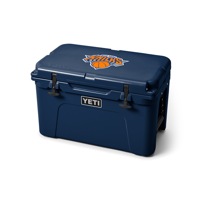 New York Knicks Tundra® 45 Hard Cooler Navy
