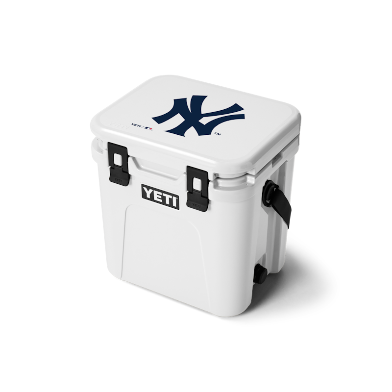 New York Yankees Roadie® 24 Hard Cooler White