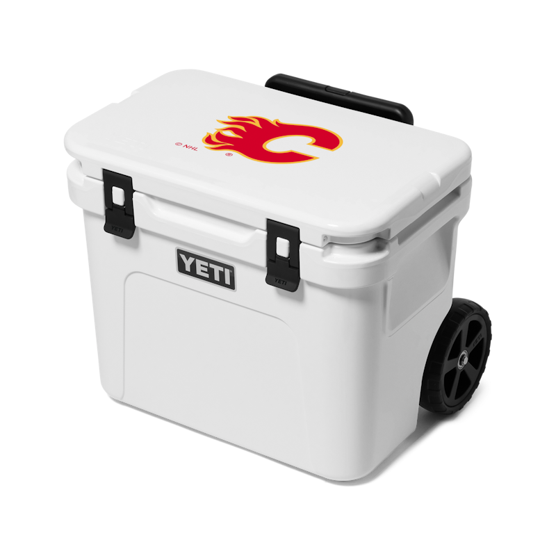 Calgary Flames Roadie® 32 Hard Cooler White